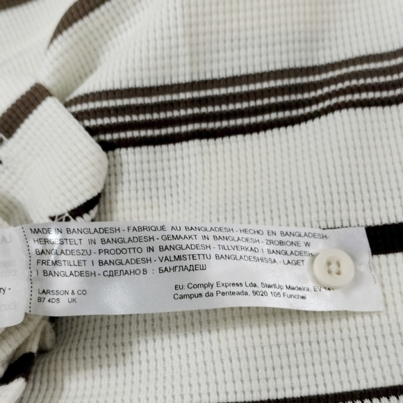 Larsson & Co. Stylish Cream and Brown Striped Men's Shirt - Size Small - Picture 2 of 6